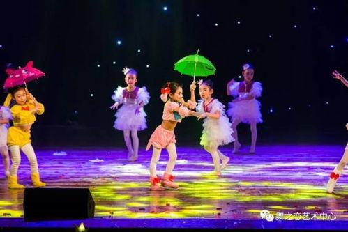 摆乌龙幼儿舞蹈视频,幼儿舞蹈视频欢乐回顾