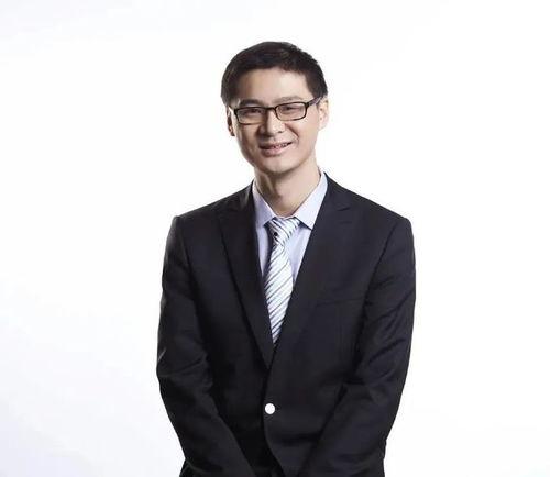 娱乐吃瓜酱罗翔,娱乐吃瓜界的法律专家