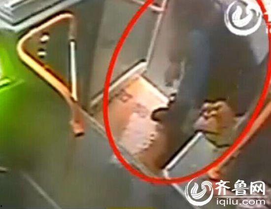 脱裤子的视频,揭秘脱裤子视频背后的真相与启示