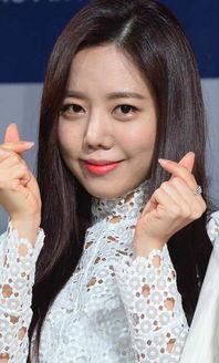 韩国美女大变身电影,奇迹般的蜕变之旅