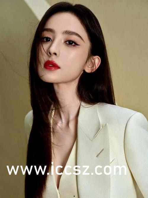 顶级名媛黑料吃瓜在线播放,吃瓜在线播放，真相大揭秘！